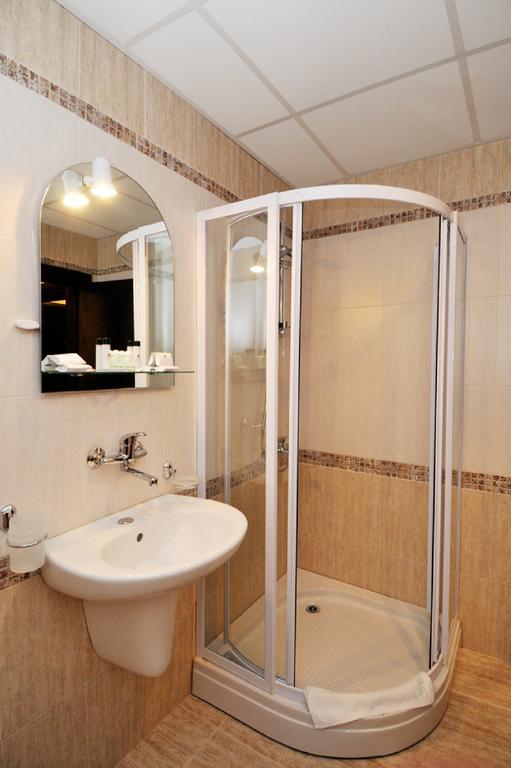 Family Studios Botanica Сандански Екстериор снимка