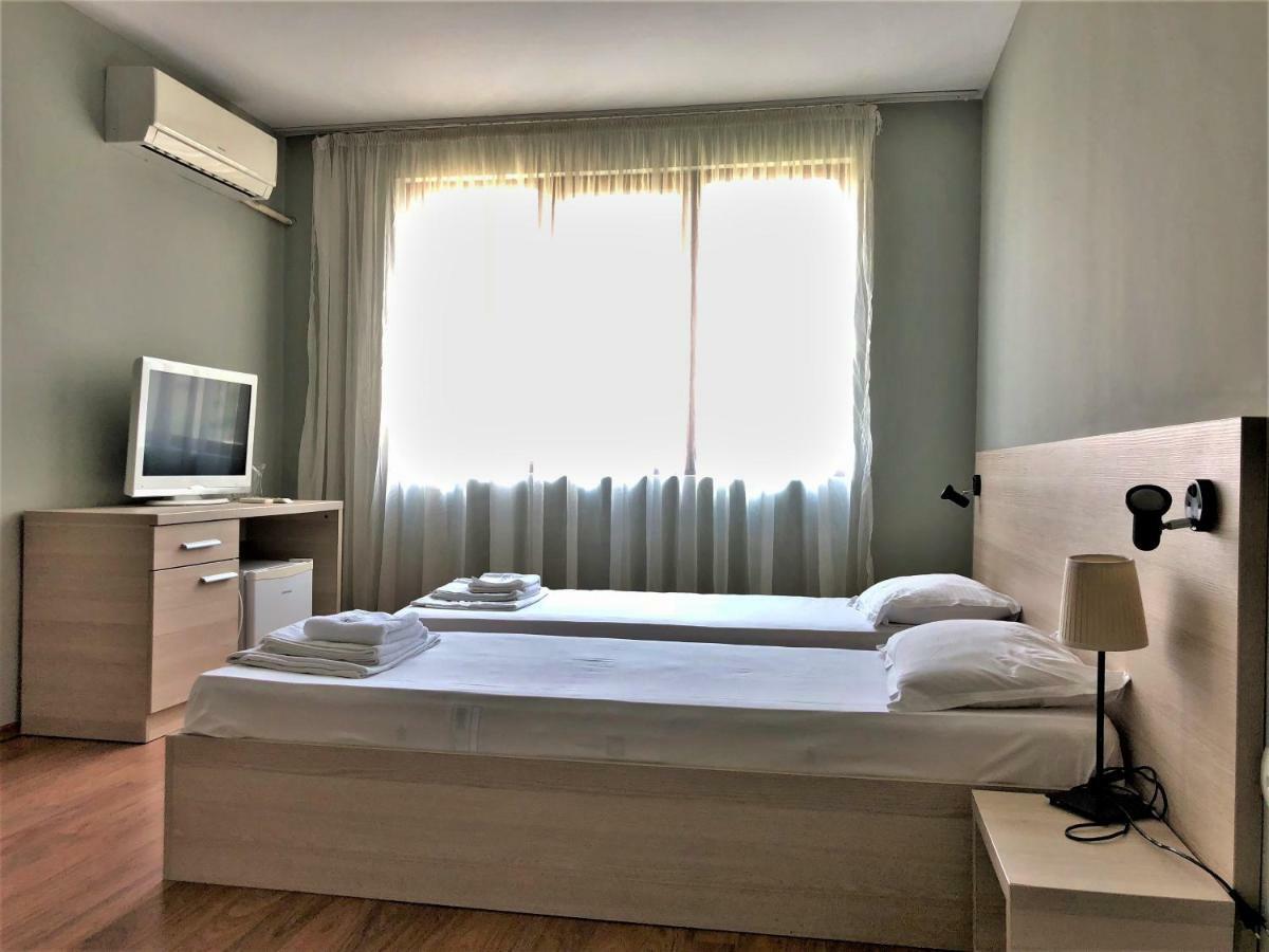 Family Studios Botanica Сандански Стая снимка